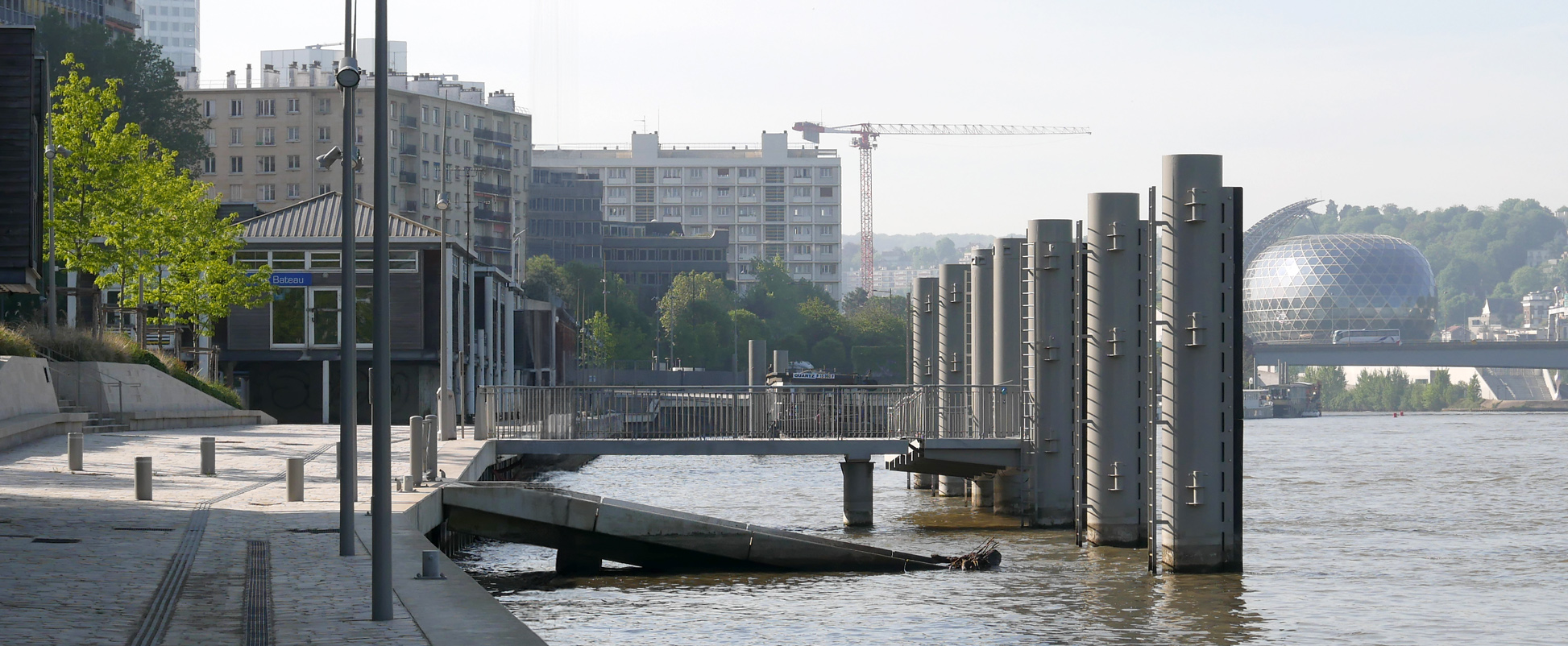 Escale fluviale à passagers